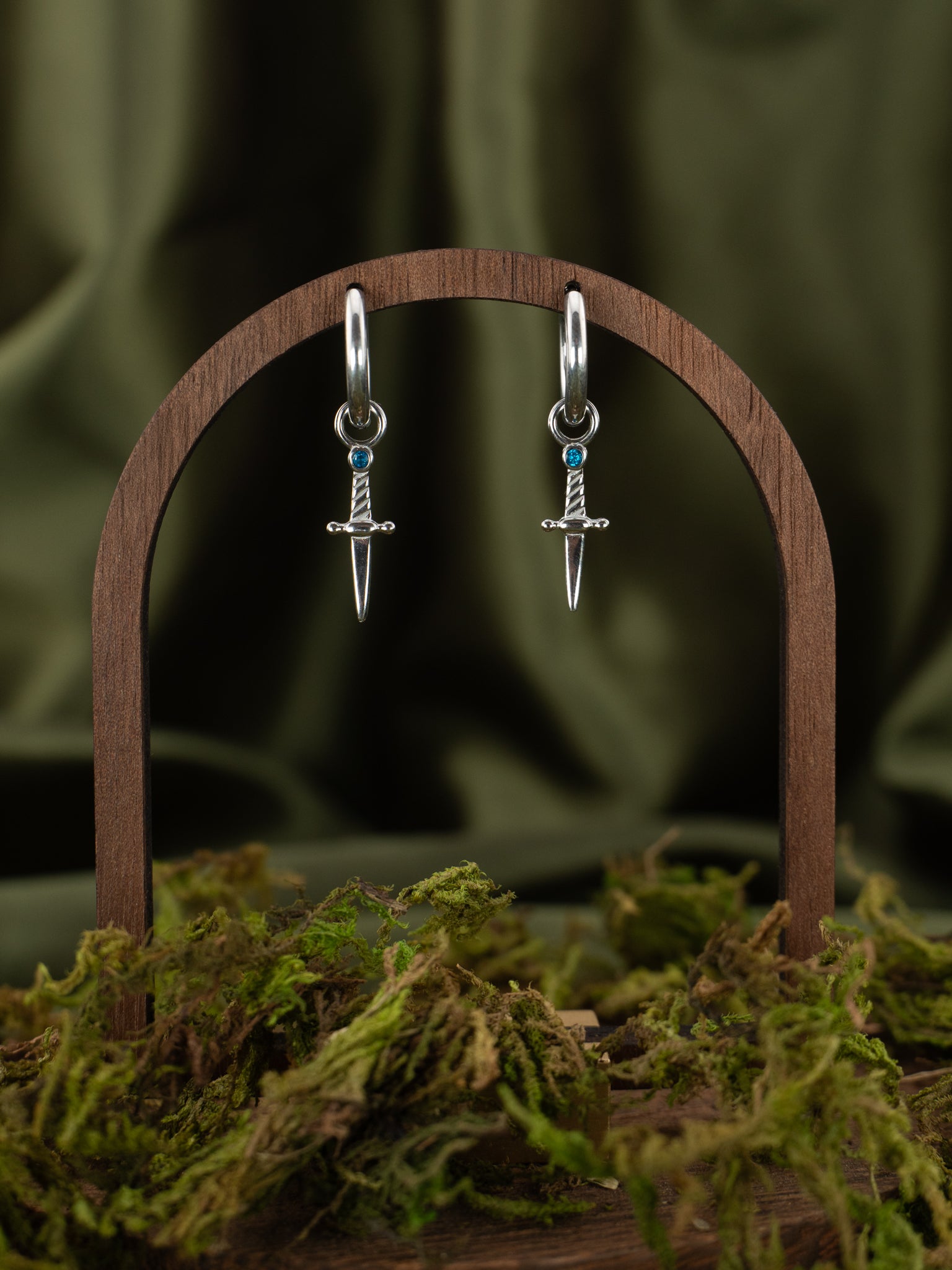 GEM HILTED SWORD HOOPS