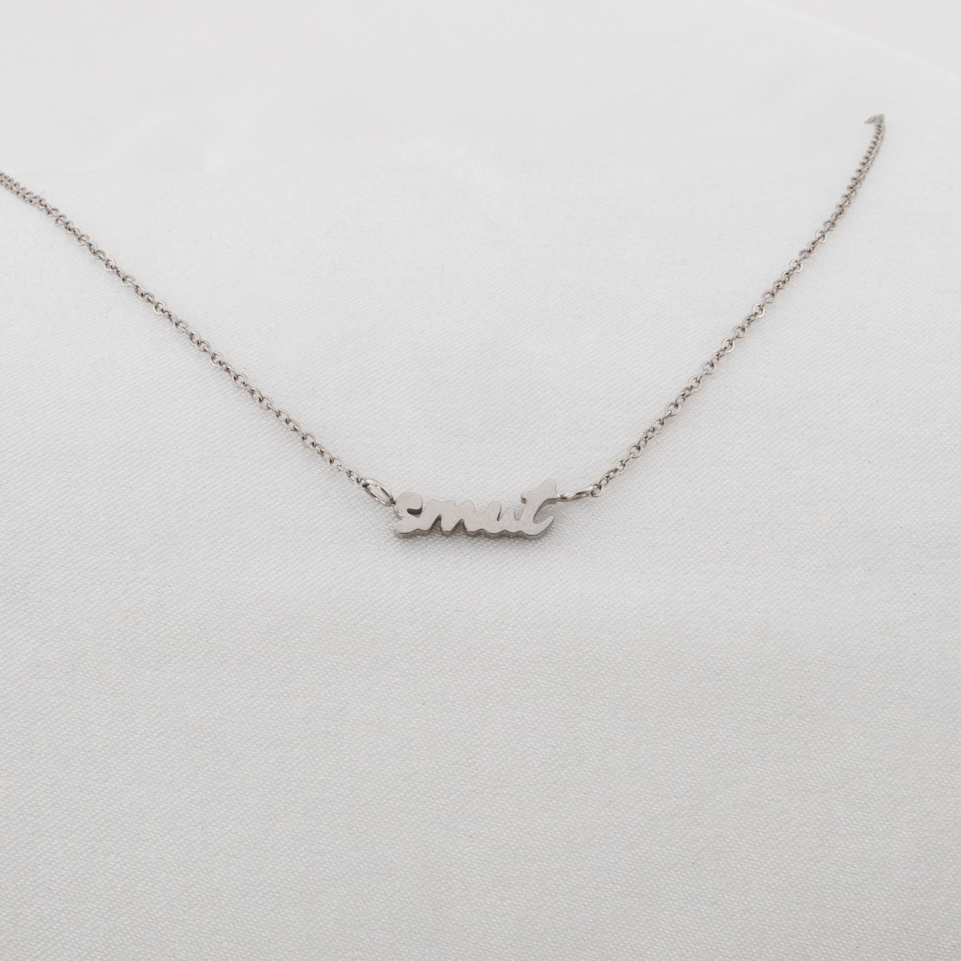 SMUT NECKLACE